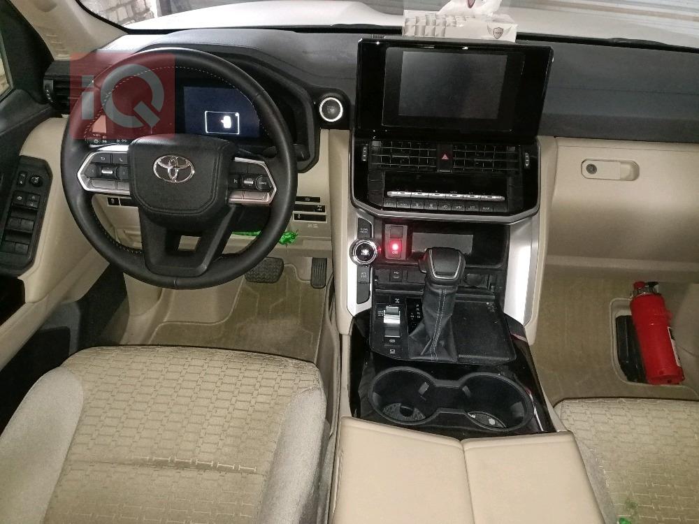 تويوتا لاندكروزر